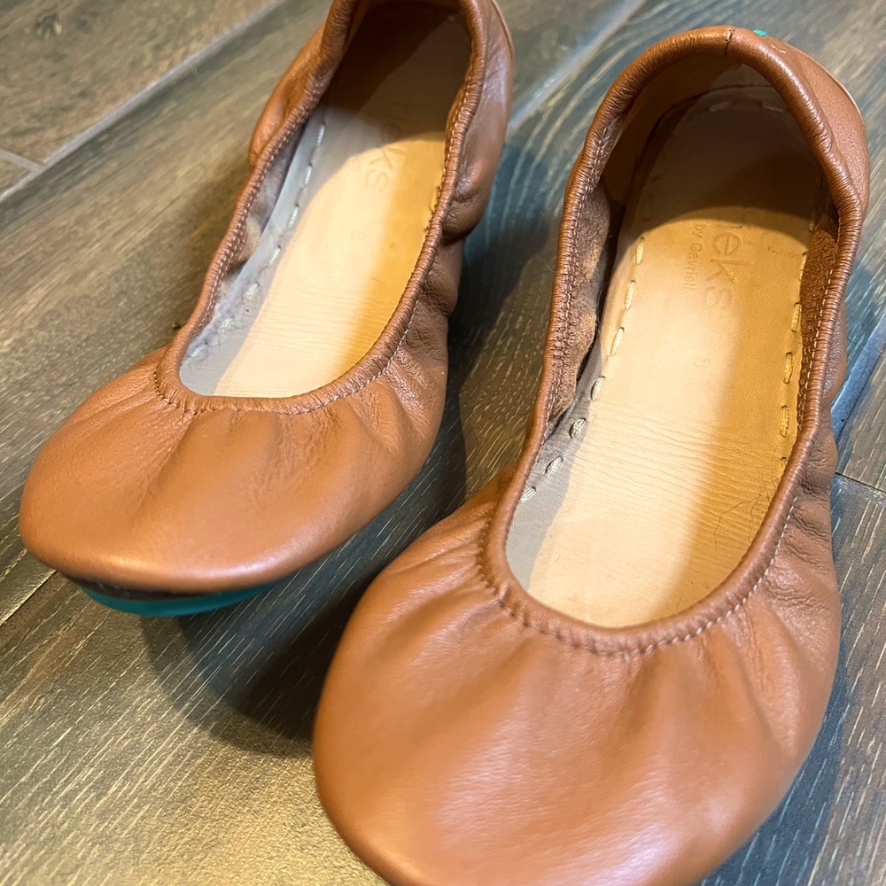 Tieks flats in chestnut